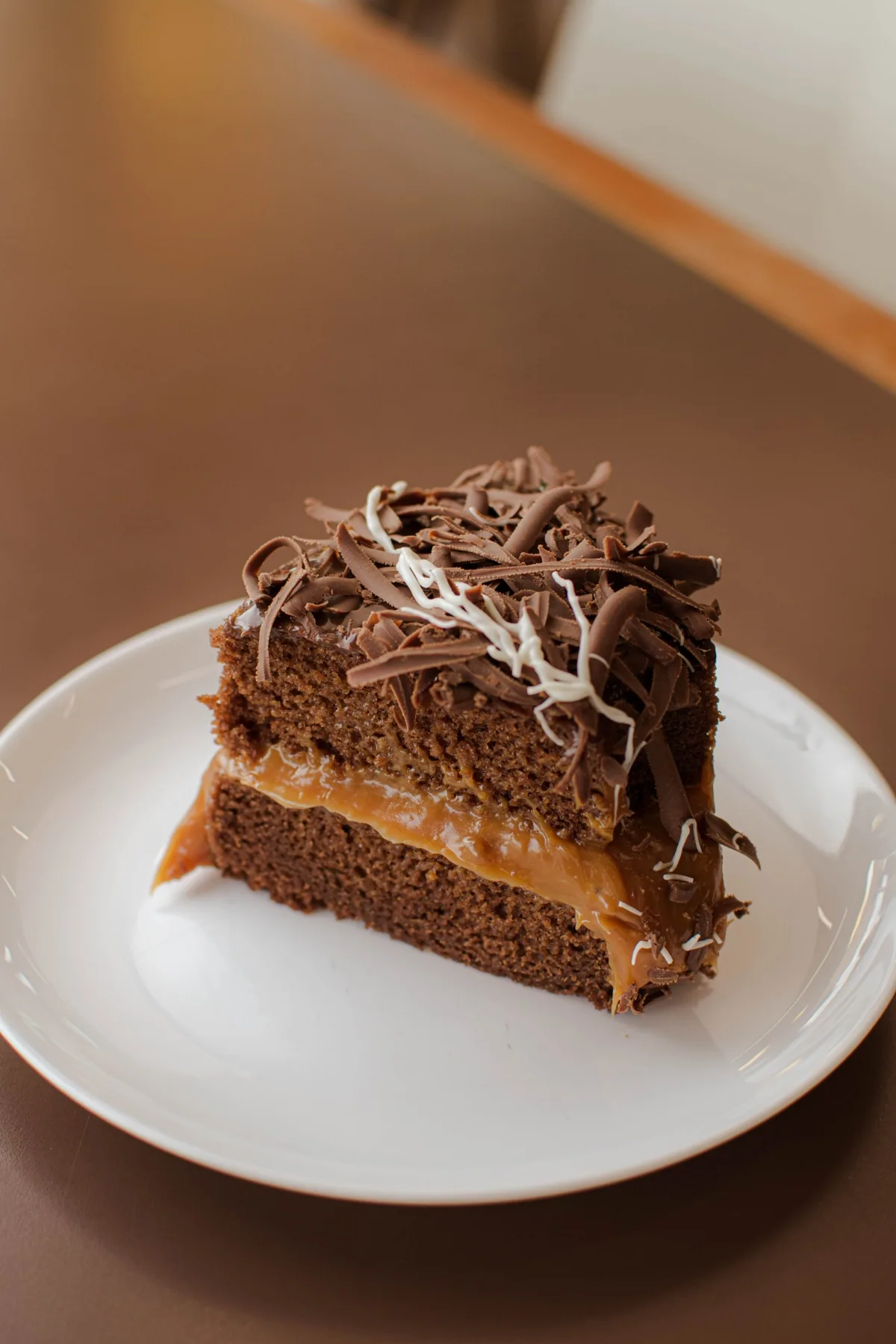 Bolo de chocolate com doce de leite